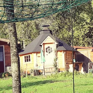Private Lakeside Retreat Lodge